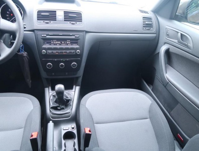 Škoda Yeti  1.2 TSI Active Plus