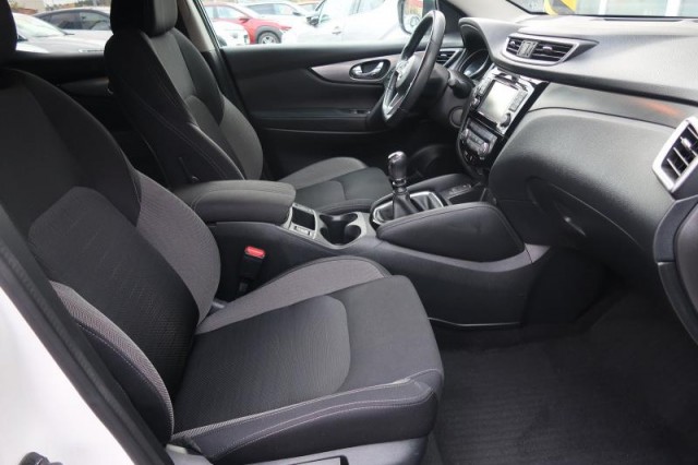 Nissan Qashqai  1.6 DIG-T 