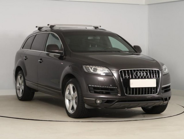 Audi Q7  3.0 TDI S-Line