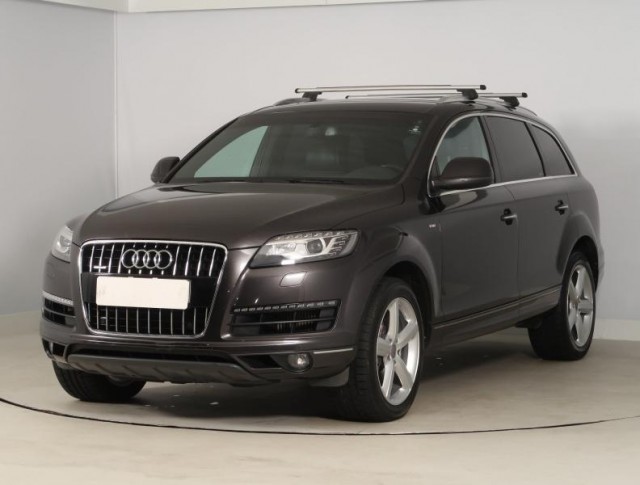Audi Q7  3.0 TDI S-Line