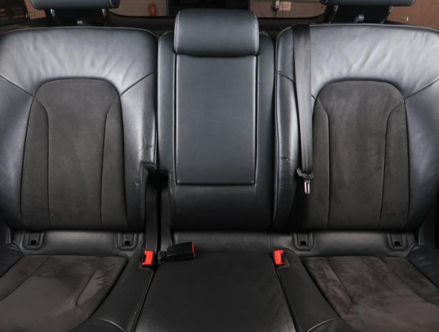 Audi Q7  3.0 TDI S-Line