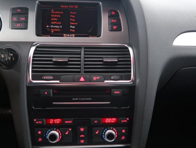 Audi Q7  3.0 TDI S-Line