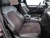 Audi Q7  3.0 TDI S-Line