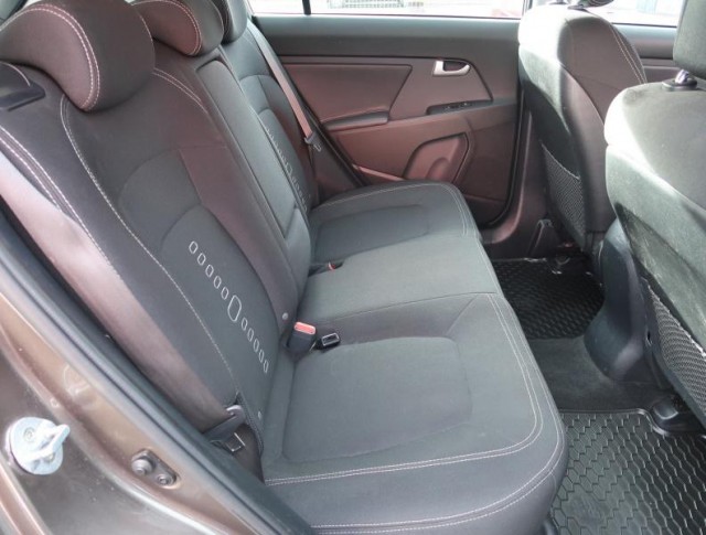 Kia Sportage  1.7 CRDi 