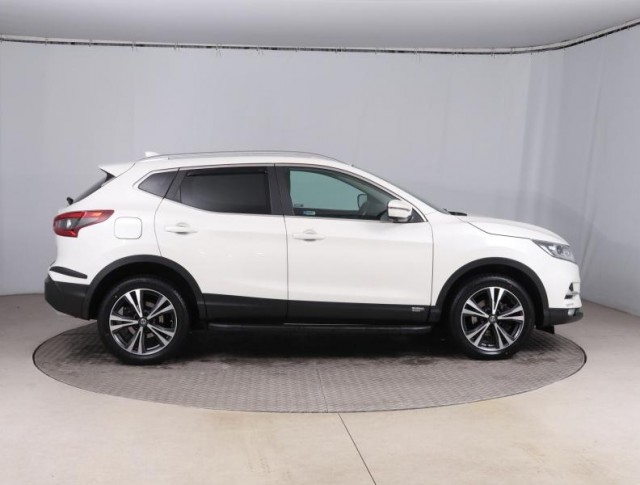 Nissan Qashqai  1.2 DIG-T 