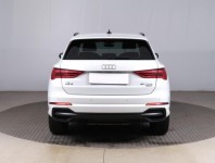 Audi Q3  40 TFSI S line