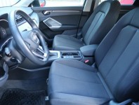 Audi Q3  40 TFSI S line