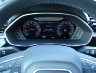 Audi Q3  40 TFSI S line