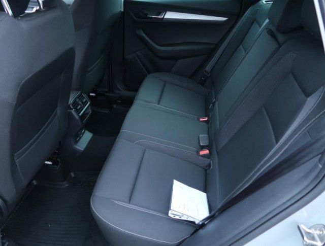 Škoda Karoq  1.5 TSI Fresh