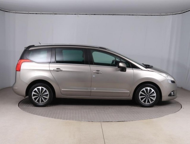 Peugeot 5008  1.6 HDi Access