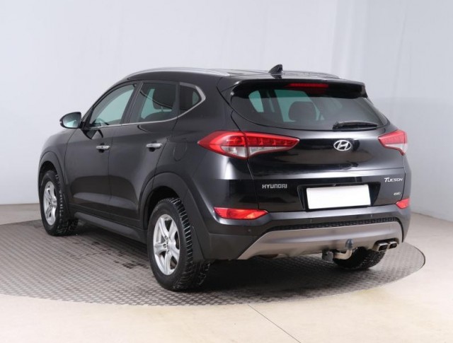 Hyundai Tucson  2.0 CRDi 