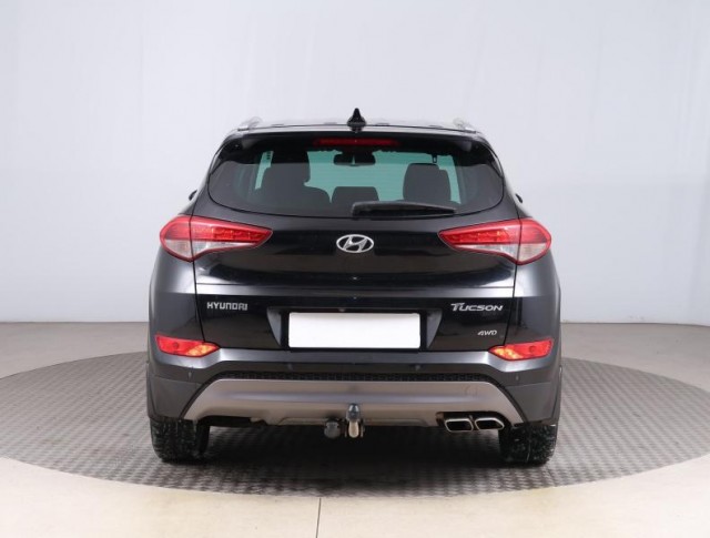 Hyundai Tucson  2.0 CRDi 