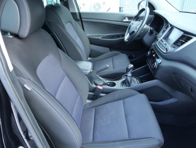 Hyundai Tucson  2.0 CRDi 