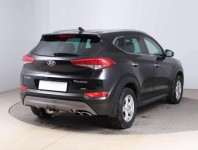 Hyundai Tucson  2.0 CRDi 