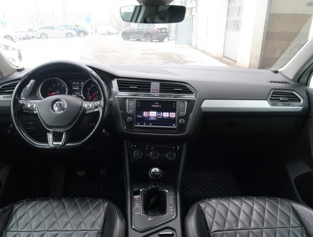 Volkswagen Tiguan  1.4 TSI R-Line