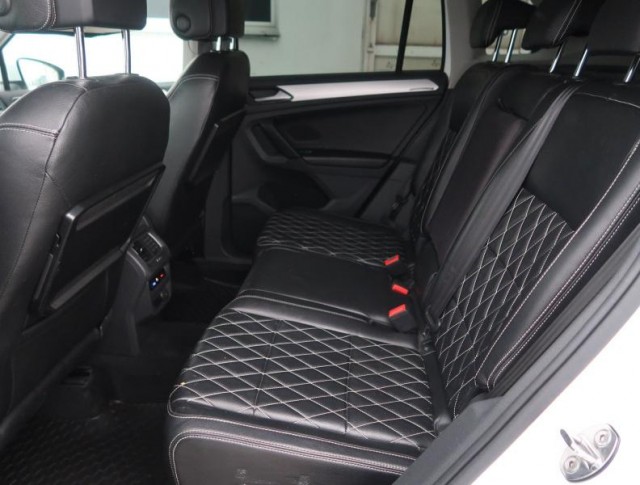 Volkswagen Tiguan  1.4 TSI R-Line