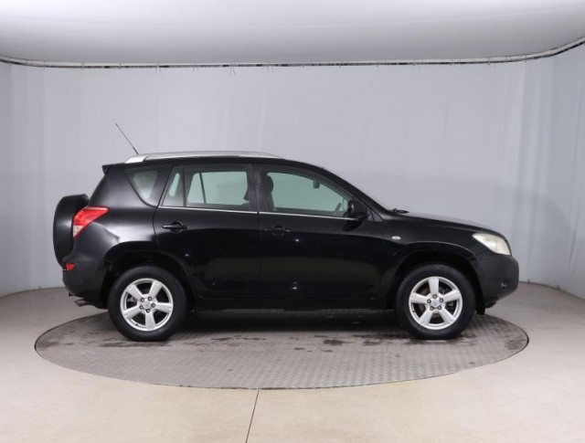 Toyota RAV 4  2.2 D-4D 
