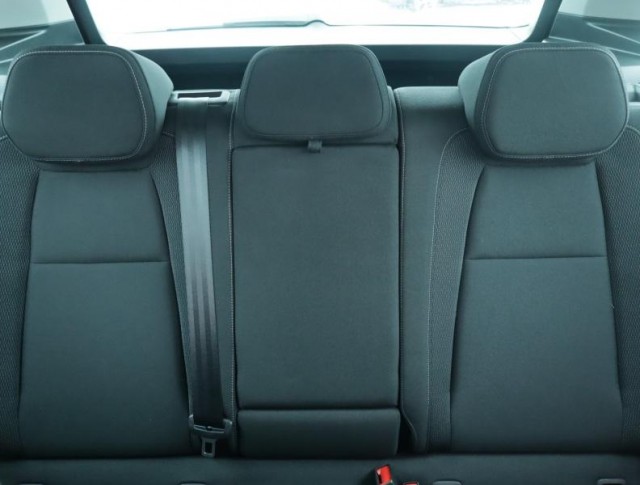 Škoda Karoq  1.5 TSI Fresh