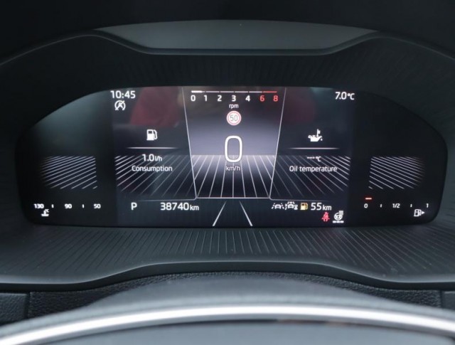 Škoda Karoq  1.5 TSI Fresh