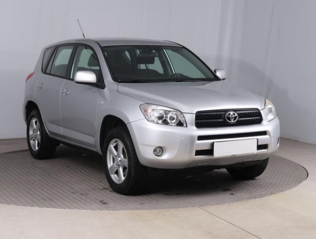 Toyota RAV 4  2.0 VVT-i Selection