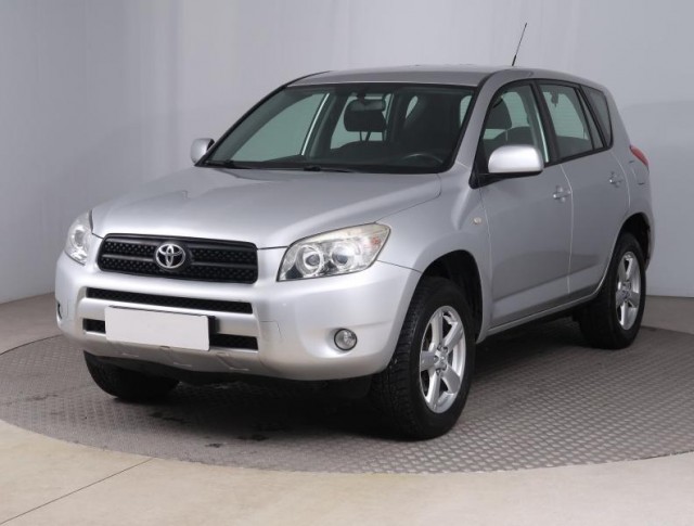 Toyota RAV 4  2.0 VVT-i Selection