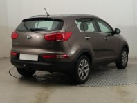 Kia Sportage  2.0 CRDi 
