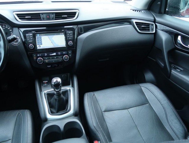 Nissan Qashqai  1.5 dCi 