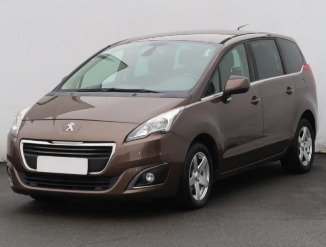 Peugeot 5008  1.6 HDi 