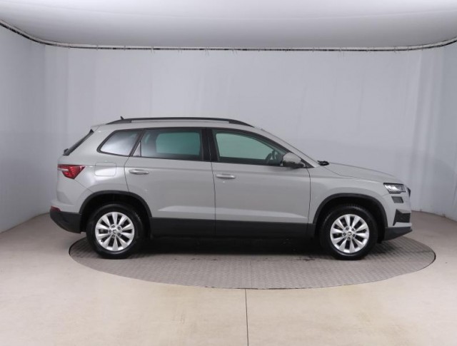 Škoda Karoq  1.5 TSI Fresh