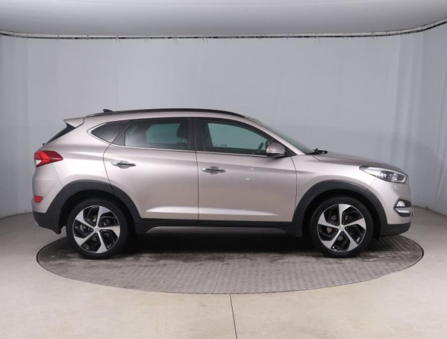 Hyundai Tucson  2.0 CRDi Style