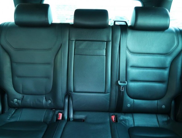 Volkswagen Touareg  3.0 TDI 