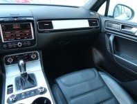Volkswagen Touareg  3.0 TDI 