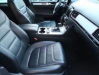 Volkswagen Touareg  3.0 TDI 