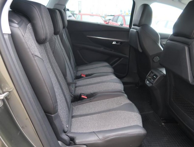 Peugeot 5008  PureTech 130 