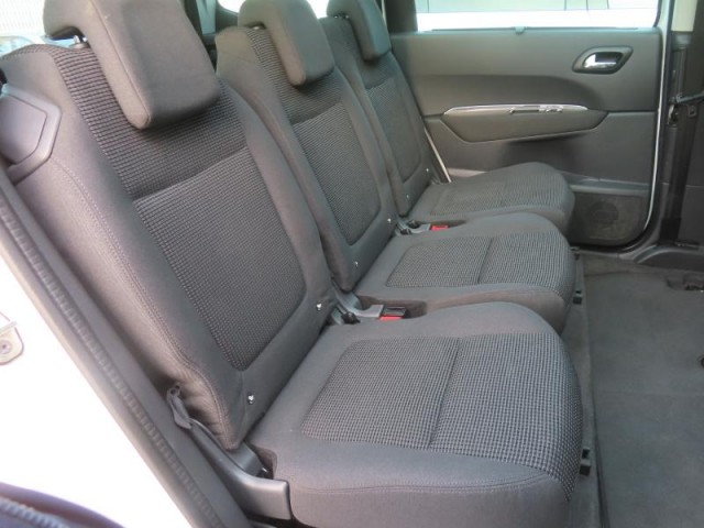 Peugeot 5008  1.6 BlueHDi 