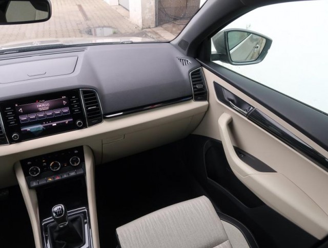 Škoda Karoq  1.5 TSI 