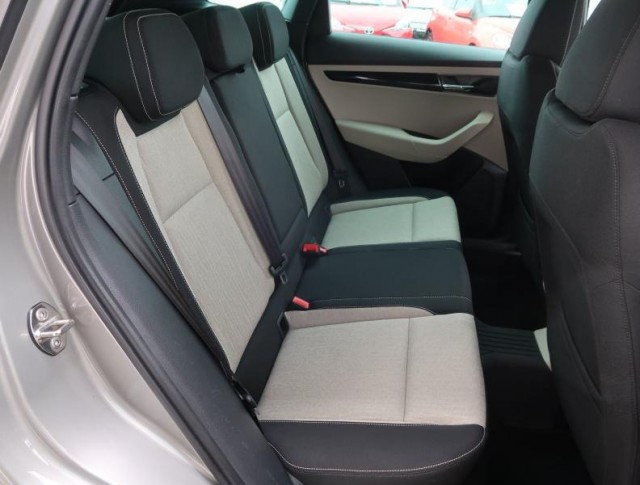 Škoda Karoq  1.5 TSI 