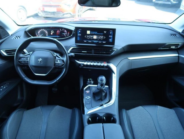 Peugeot 5008  1.5 BlueHDi 