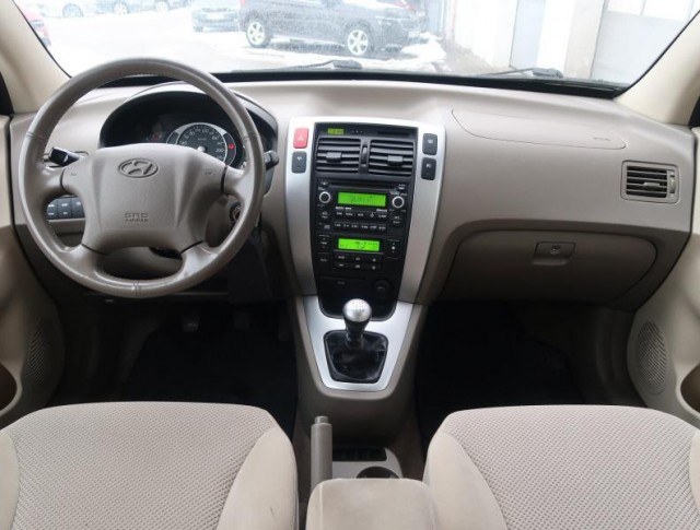 Hyundai Tucson  2.0 CRDi 