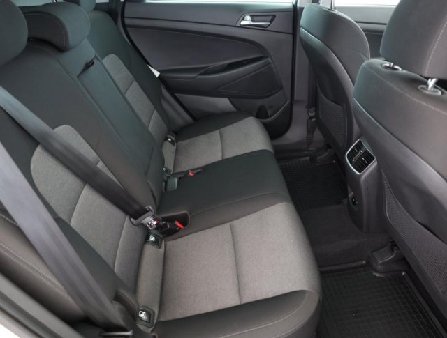 Hyundai Tucson  1.6 CRDi Trikolor