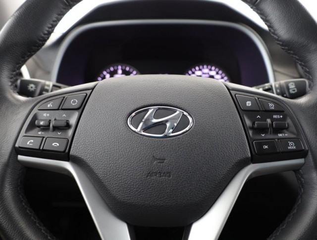 Hyundai Tucson  1.6 CRDi Trikolor
