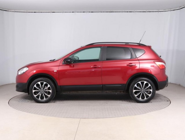 Nissan Qashqai  1.6 