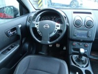 Nissan Qashqai  1.6 