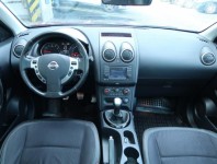 Nissan Qashqai  1.6 