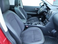 Nissan Qashqai  1.6 