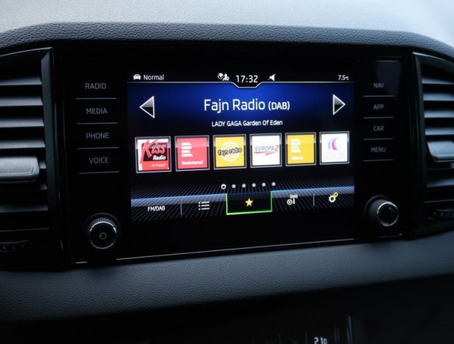 Škoda Karoq  1.5 TSI Sportline