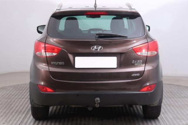 Hyundai ix35  2.0 CRDi 