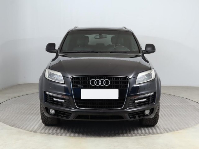 Audi Q7  3.0 TDI S-Line