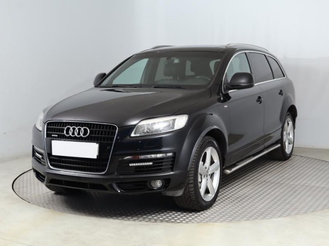 Audi Q7  3.0 TDI S-Line