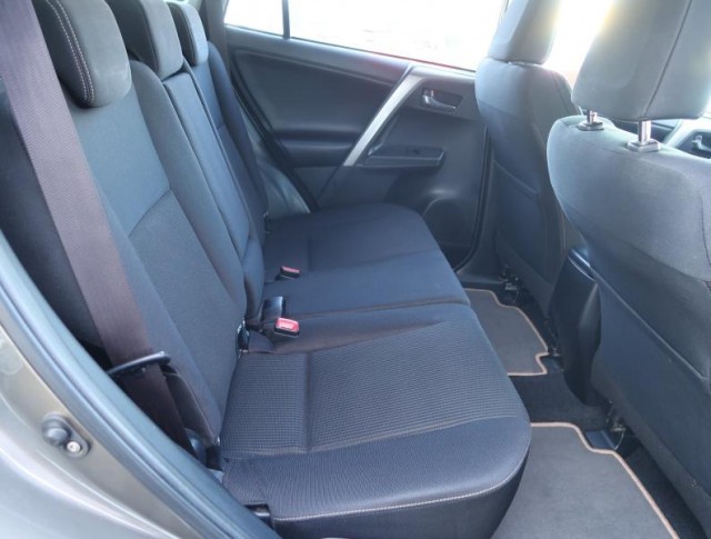 Toyota RAV 4  2.2 D-4D 